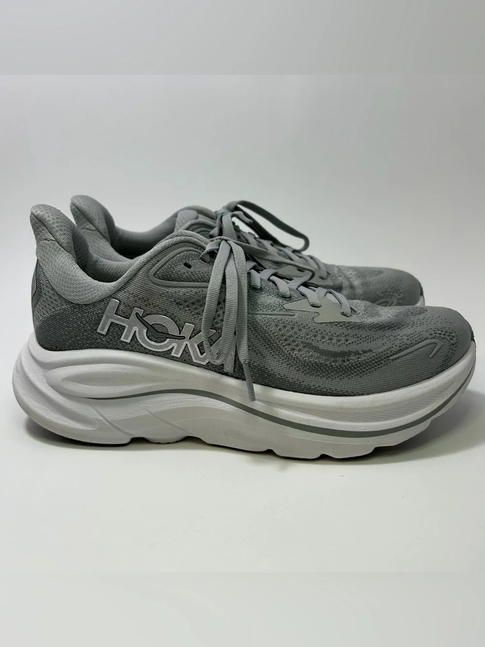 Hoka One One HOKA Clifton 10 Women’s 8.5 Grey Running Sneaker Shoes